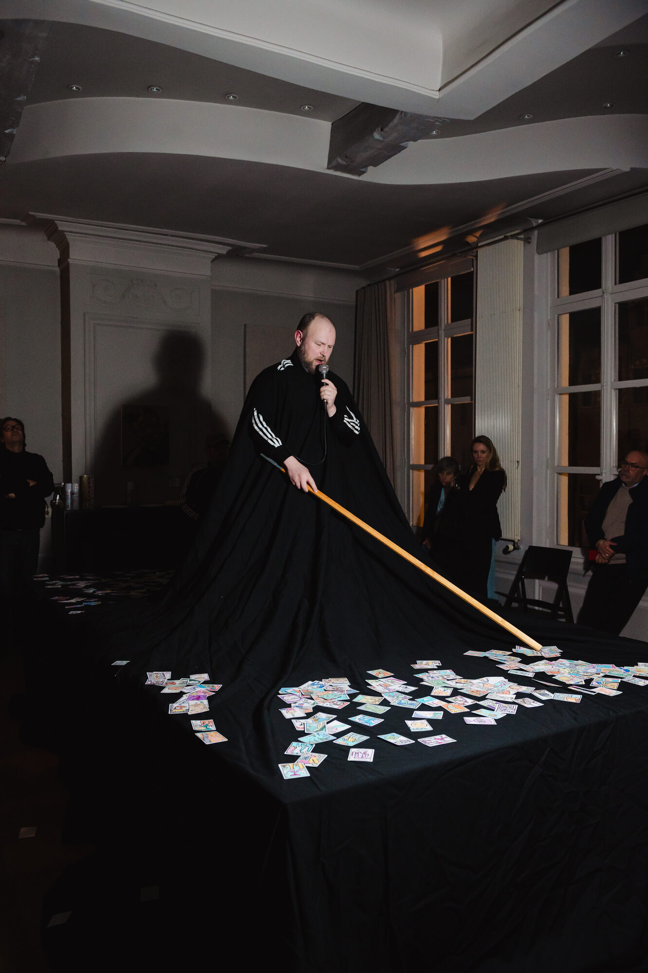 People Ruin Paintings — performance PURGATORY (tarot) — Foto: Jolien Chielens