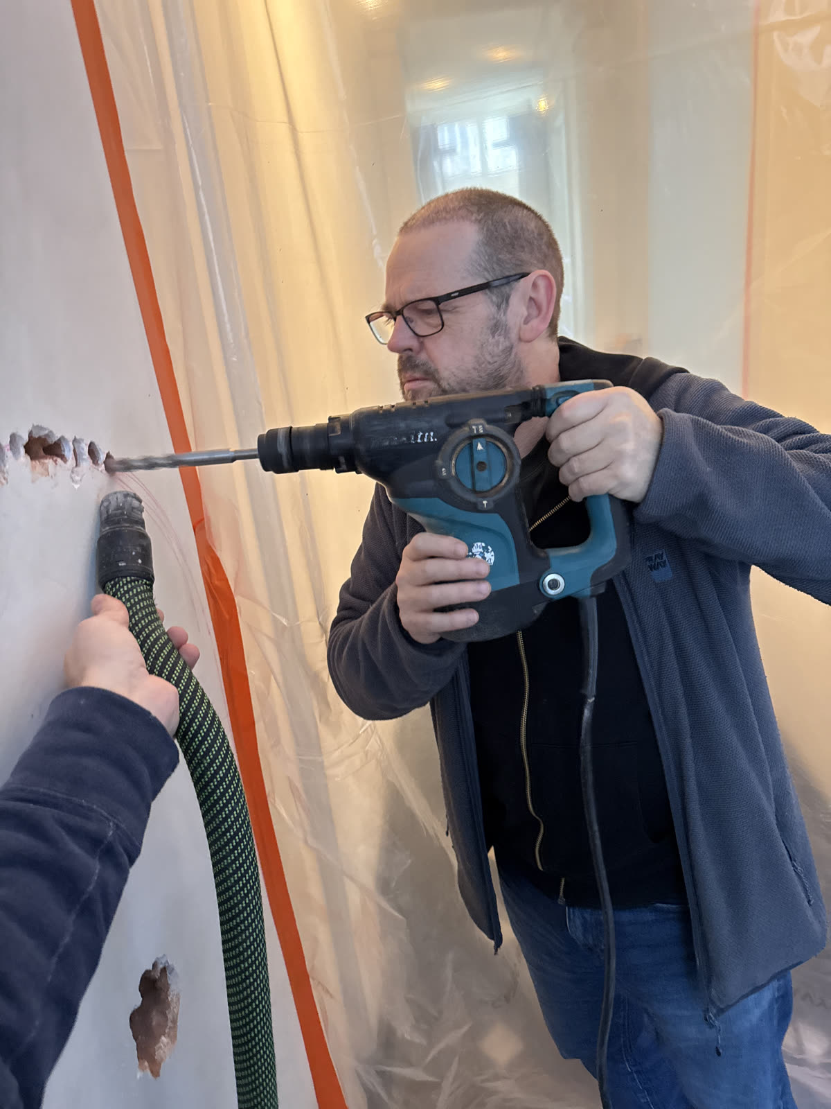 Drilling along the contour