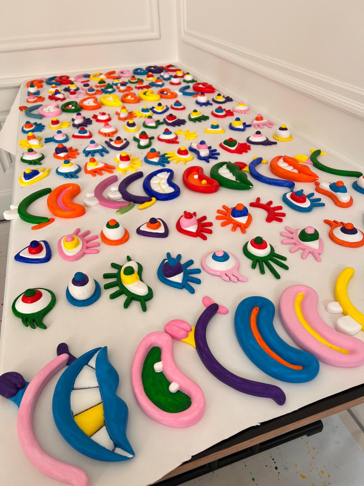 Happy Faces by Monsieur Térez in the studio